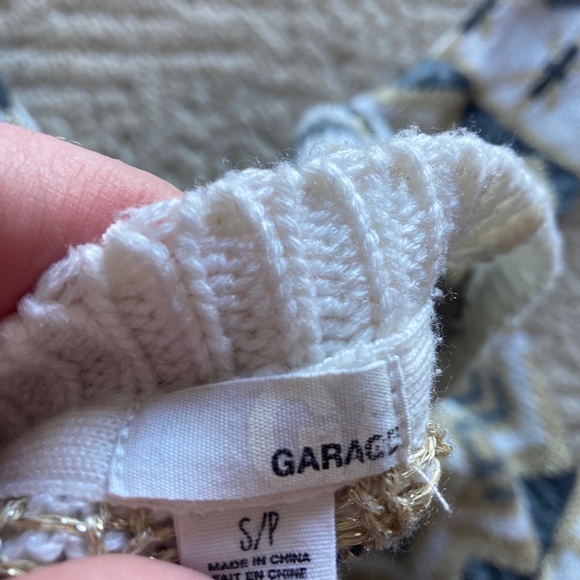 Garage sweater - Picture 3 of 3